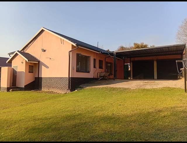 3 BEDROOM HOUSE FOR SALE IN BIRCH ACRES